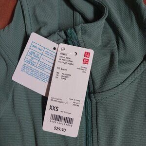 Uniqlo UPF Hoody